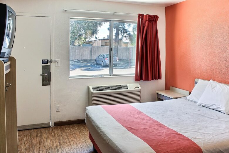 Motel 6 King City Ca