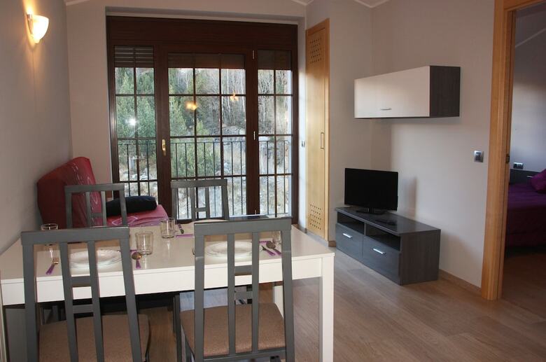 Apartamentos La Pleta 3000