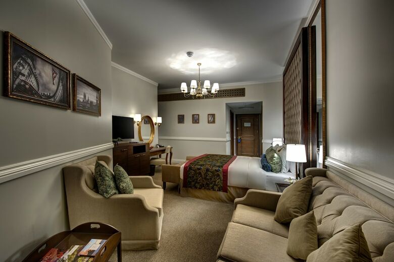 Dukes The Palm, A Royal Hideaway Hotel