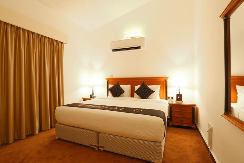Hotel Capital O 224 Holiday Beach Resort
