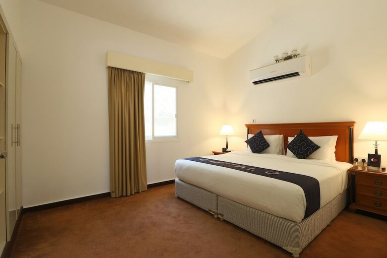 Hotel Capital O 224 Holiday Beach Resort