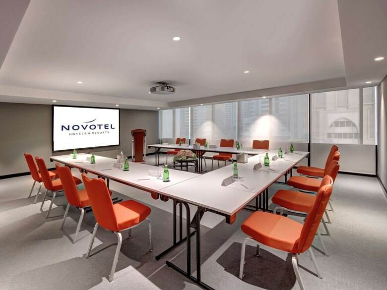 Hotel Novotel Sharjah Expo Center