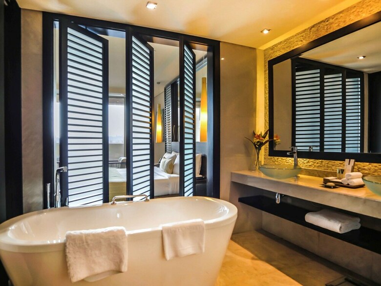 Rixos The Palm Hotel & Suites - Ultra All Inclusive