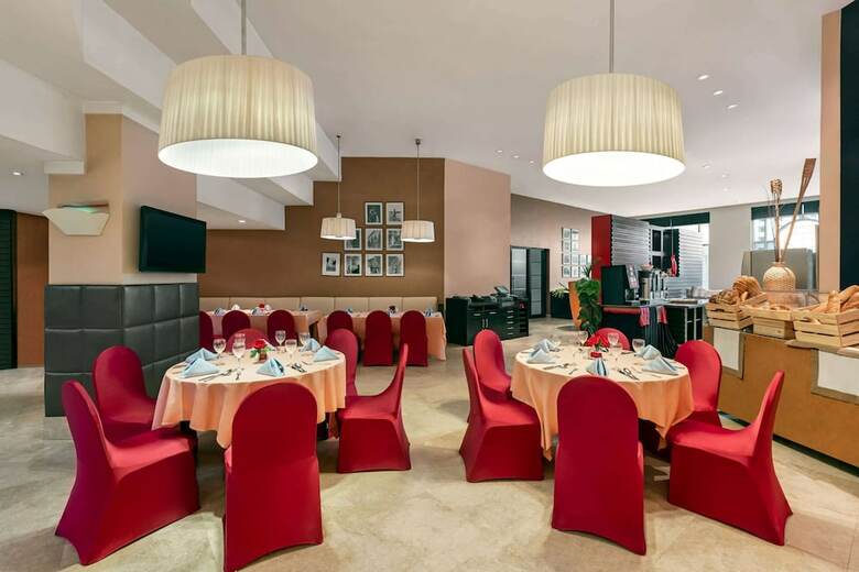 Hotel Ramada Plaza By Wyndham Dubai Deira