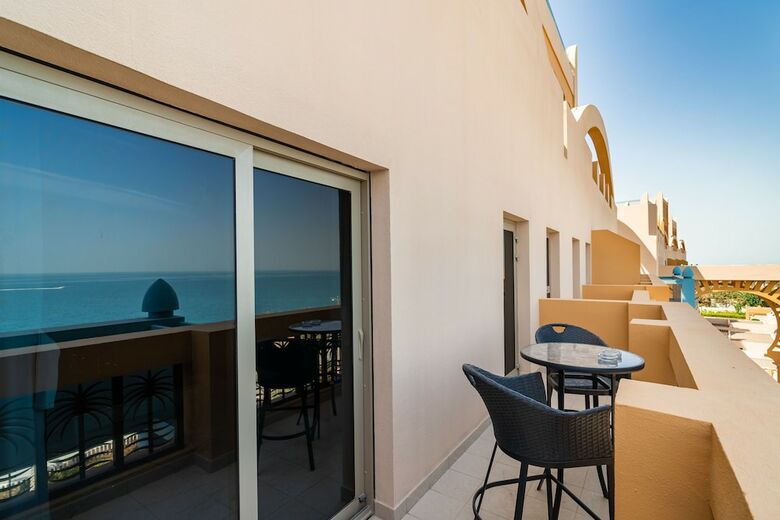 Simply Comfort Luxury Sarai Apartments