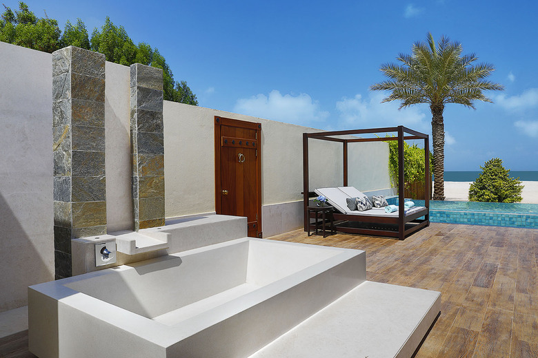 Hotel The Ritz-carlton Ras Al Khaimah, Al Hamra Beach