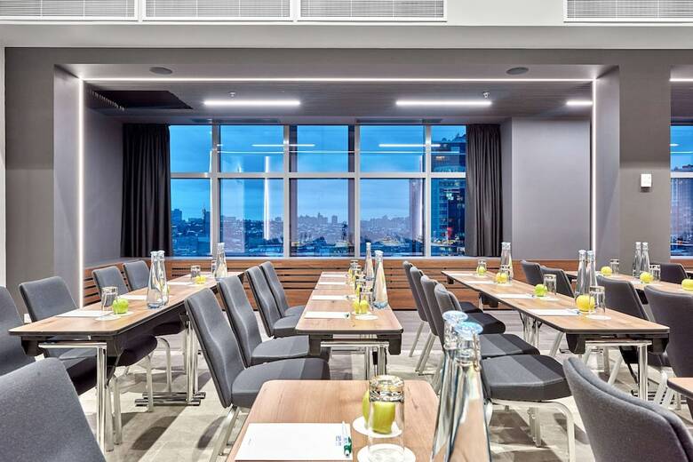 Hotel Park Inn By Radisson Kyiv Troyitska