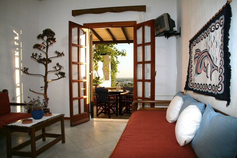 Aeolos Luxury Villas & Suites