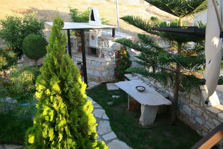 Aeolos Luxury Villas & Suites
