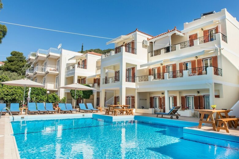 Aparthotel Kostis Villas