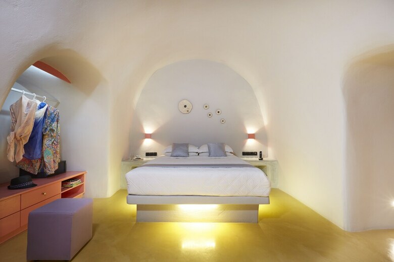 Hotel Caldera Edge Suites