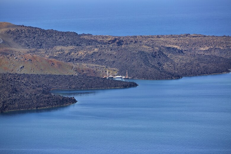 Hotel Caldera Edge Suites