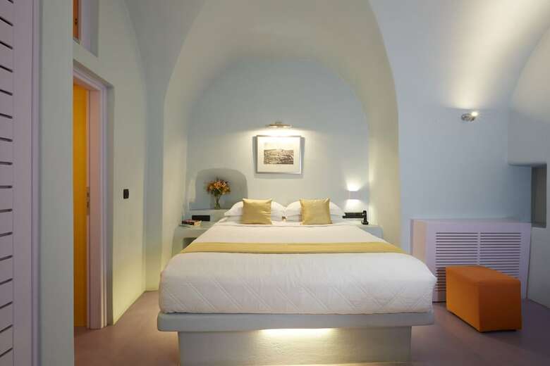 Hotel Caldera Edge Suites