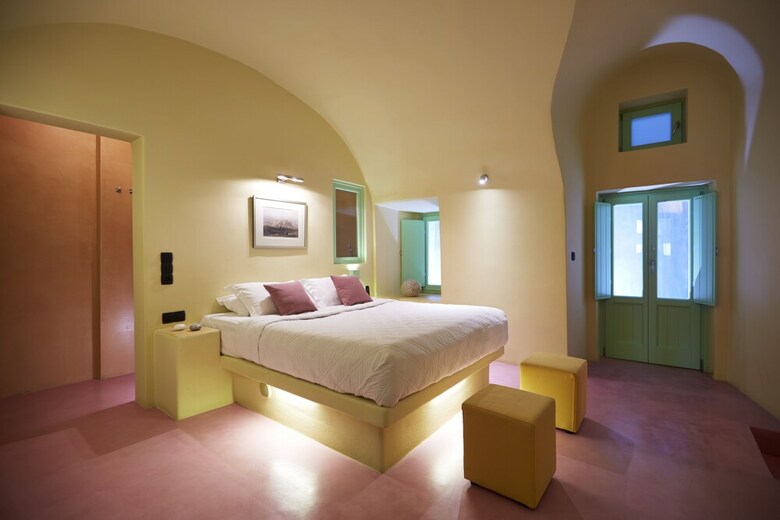 Hotel Caldera Edge Suites