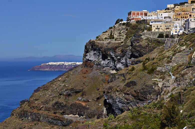 Hotel Caldera Edge Suites