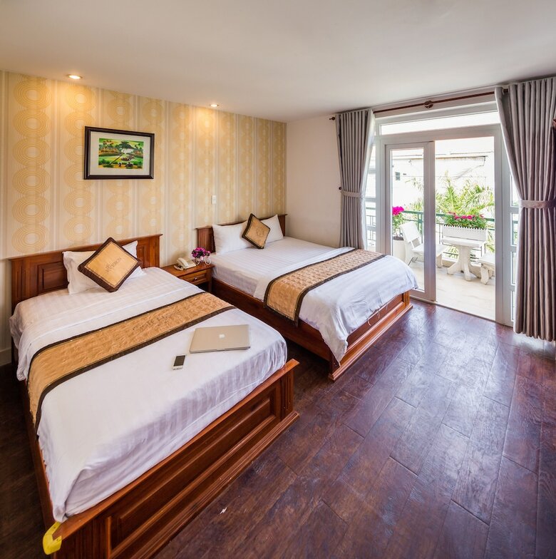 Golf Hotel