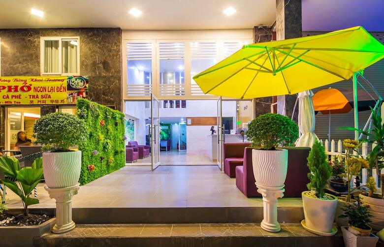 Golf Hotel