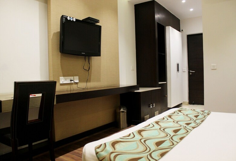 Hotel Oyo Rooms 074 Cyber City