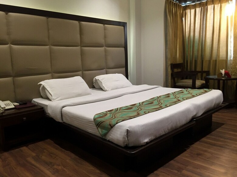 Hotel Oyo Rooms 074 Cyber City