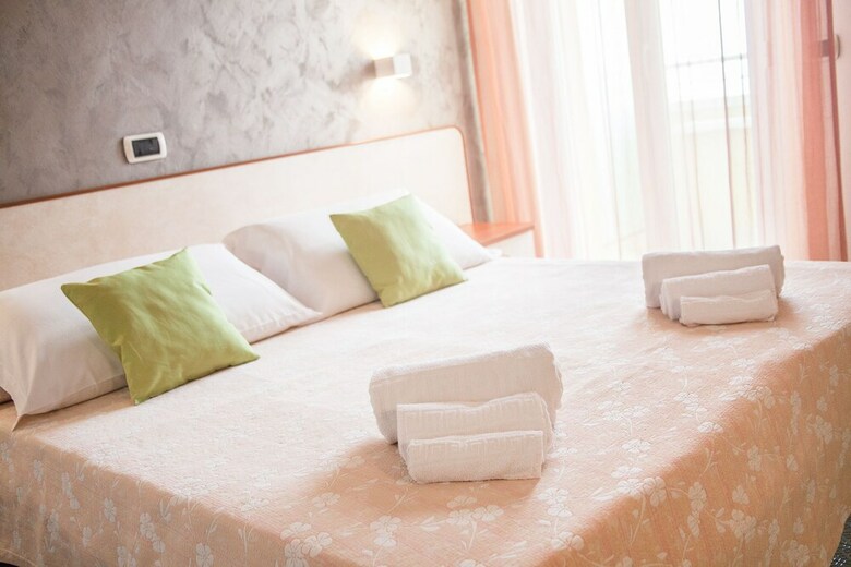 Hotel Sandra