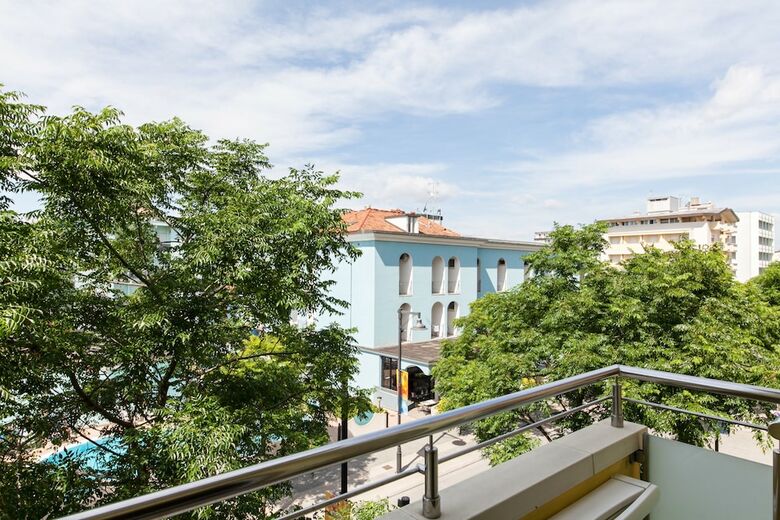 Hotel Sandra