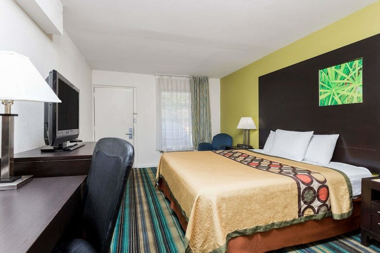 Hotel Super 8 By Wyndham Augusta