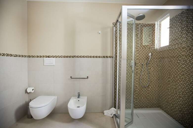 Hotel Central Gallery Rooms