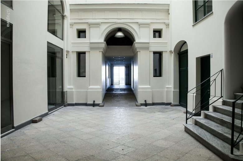Hotel Central Gallery Rooms