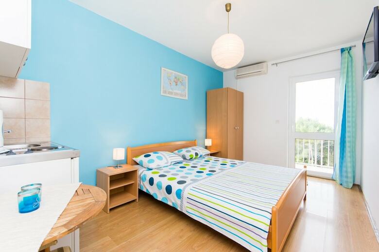 Nina Apartments