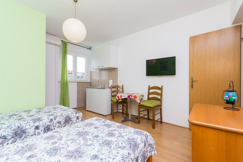 Nina Apartments