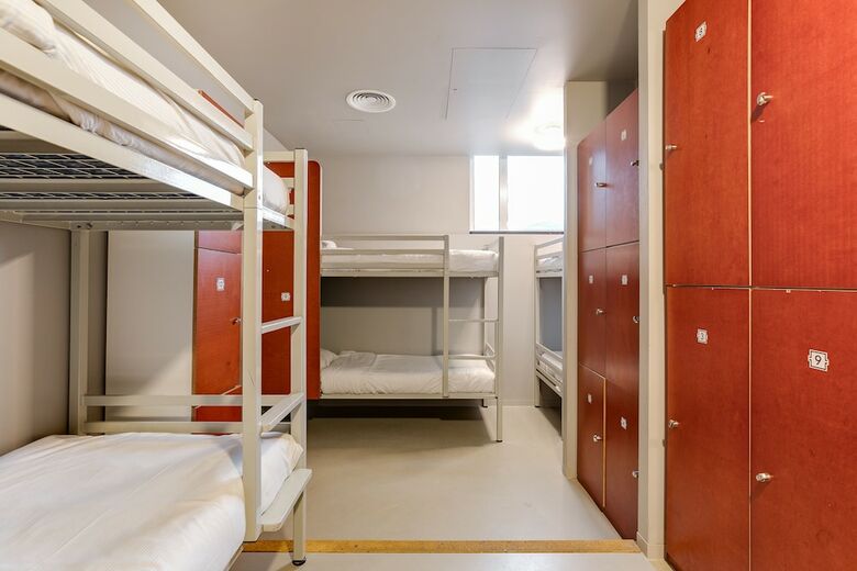 Hostal Clinknoord - Hostel