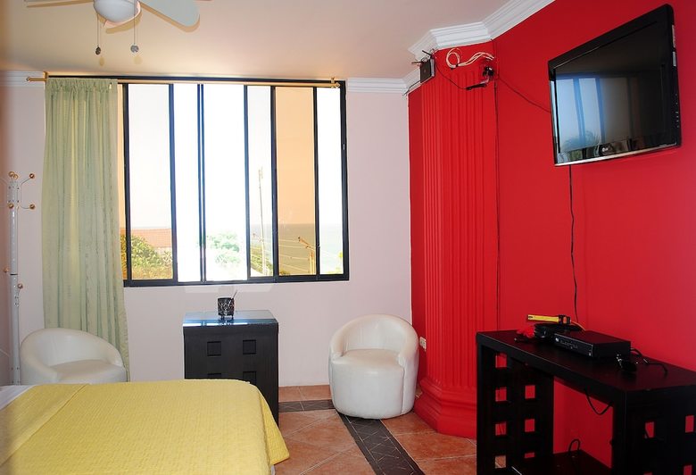 Hostal Antares