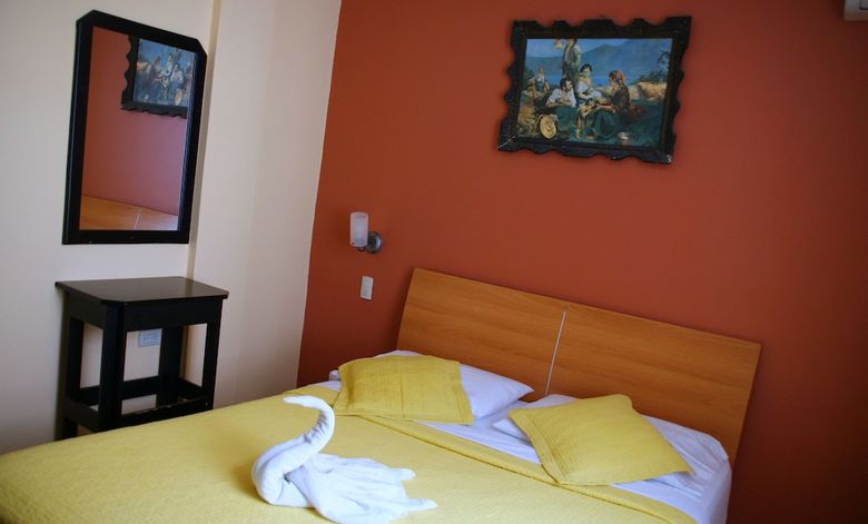 Hostal Antares