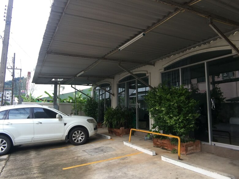 Hotel Ekkamon Mansion