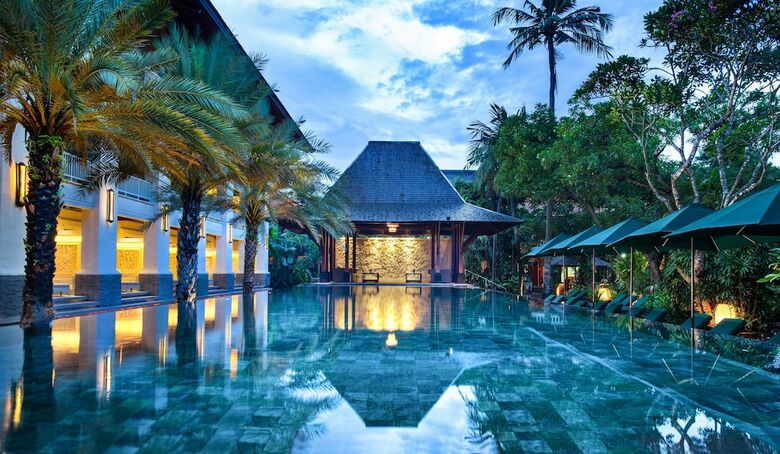 Hotel Puri Santrian