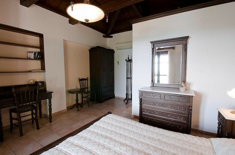 Vatellis Villas