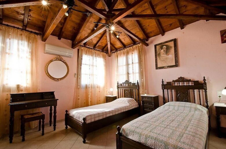 Vatellis Villas