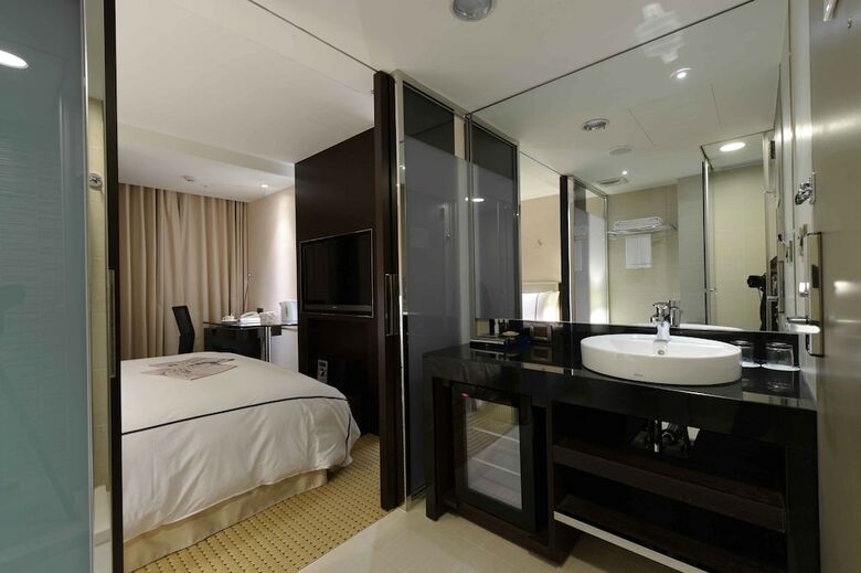K Hotel Dunnan