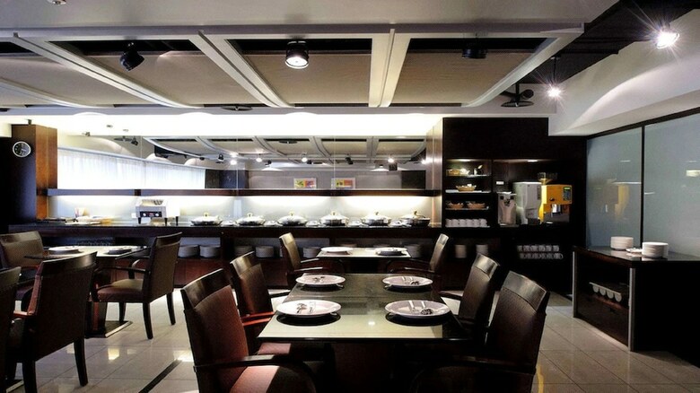 K Hotel - Yunghe