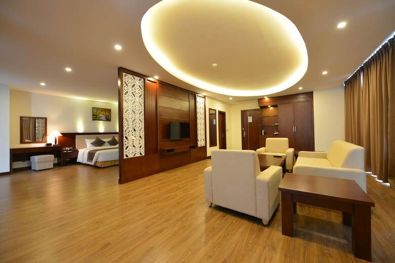 Muong Thanh Grand Cua Lo Hotel