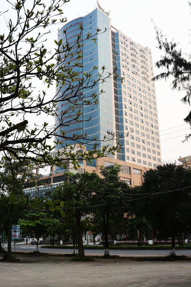 Muong Thanh Grand Cua Lo Hotel