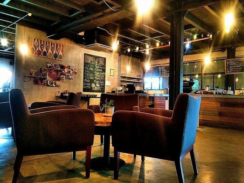 Quayside Hotel