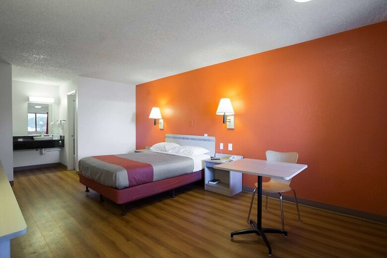 Motel 6 Kingman, Az - Route 66 West