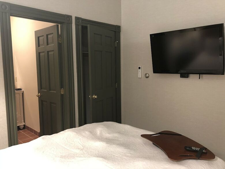 Bed & Breakfast Chambery Inn