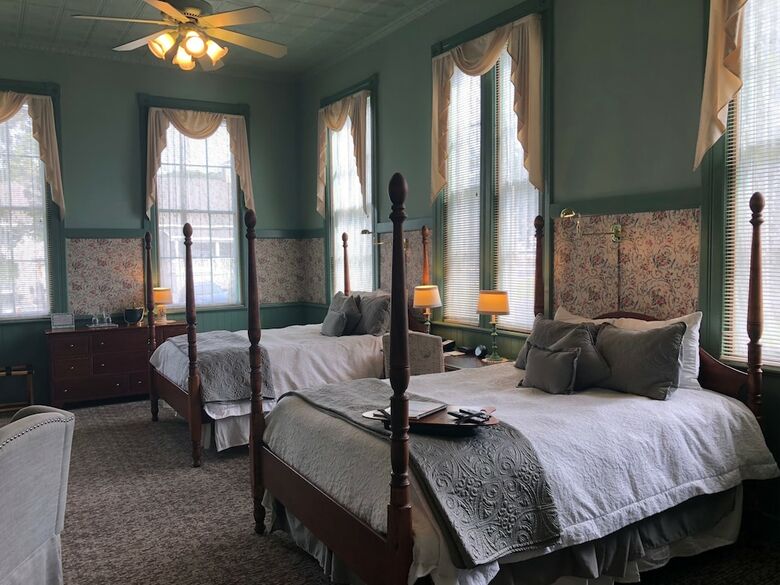 Bed & Breakfast Chambery Inn