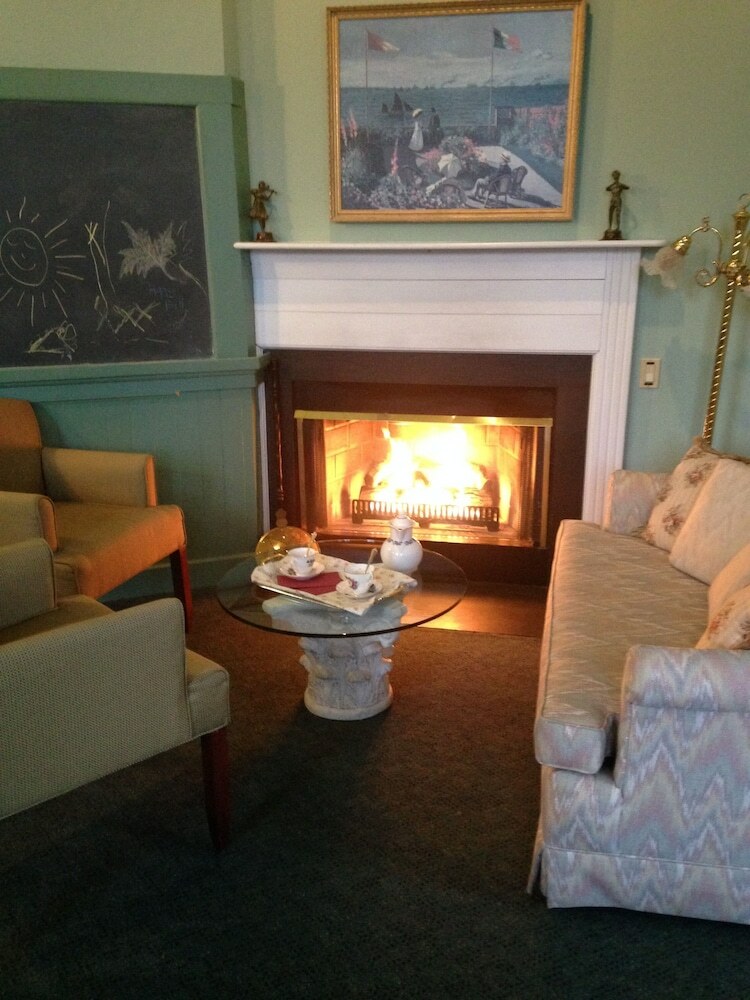 Bed & Breakfast Chambery Inn