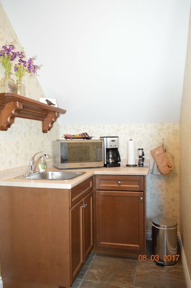 Wenzler's Landing Bed & Breakfast