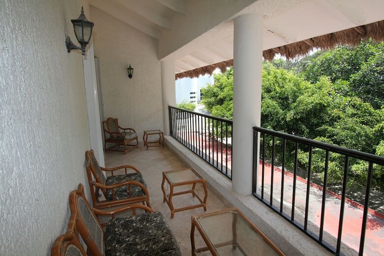 Plaza Marina Condos By Rentals Your Way
