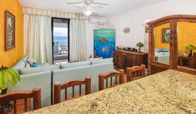 Plaza Marina Condos By Rentals Your Way