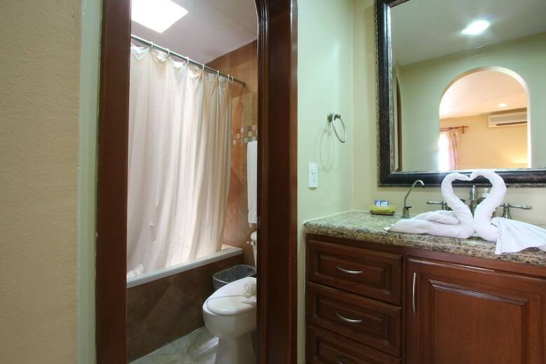 Plaza Marina Condos By Rentals Your Way